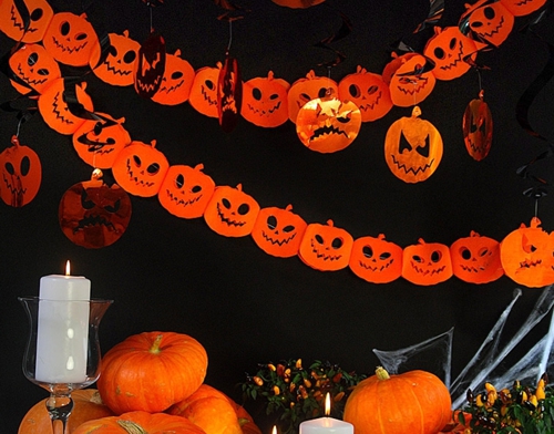 Halloween-Dekoration-Girlande-Kuerbisse-Raumdeko-Halloweenparty