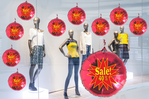 sale-star-40-prozent-luftballons-aus-folie-werbeaktion-rabattaktion-geschaeftsdekoration-schaufenster